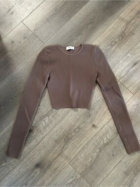 Babaton Ribbed Long-Sleeve Crop Top in Mauve